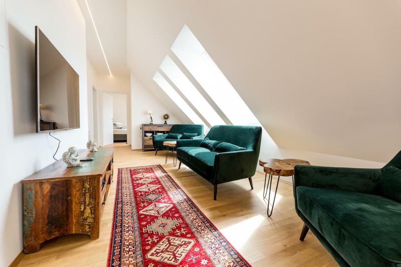 Grosse Dachgeschosswohnung Im Herzen Von Graz Ngoại thất bức ảnh