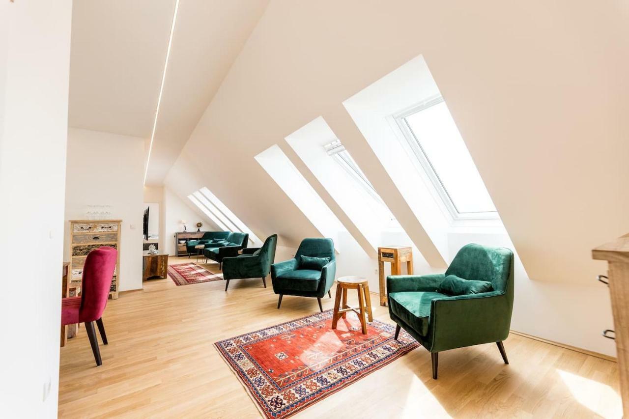 Grosse Dachgeschosswohnung Im Herzen Von Graz Ngoại thất bức ảnh