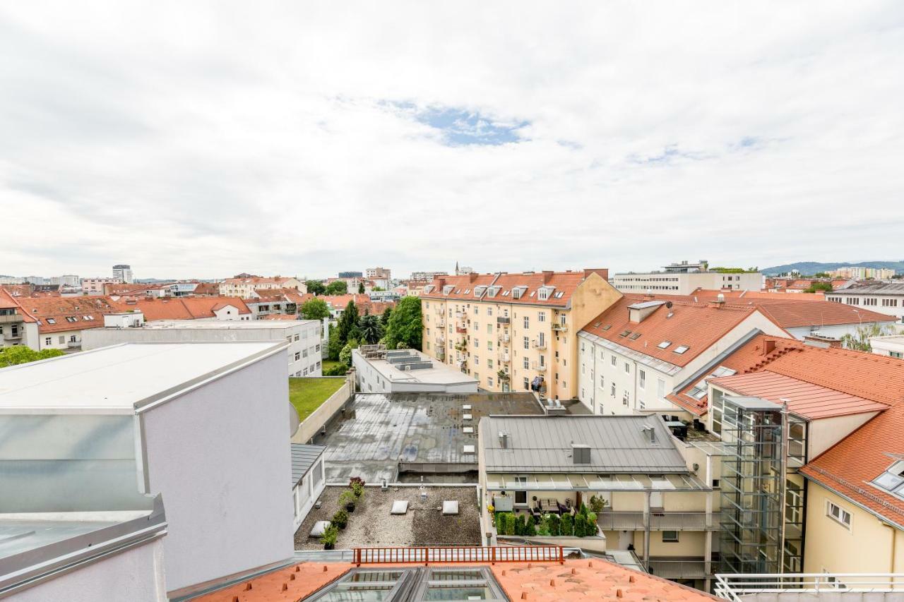 Grosse Dachgeschosswohnung Im Herzen Von Graz Ngoại thất bức ảnh