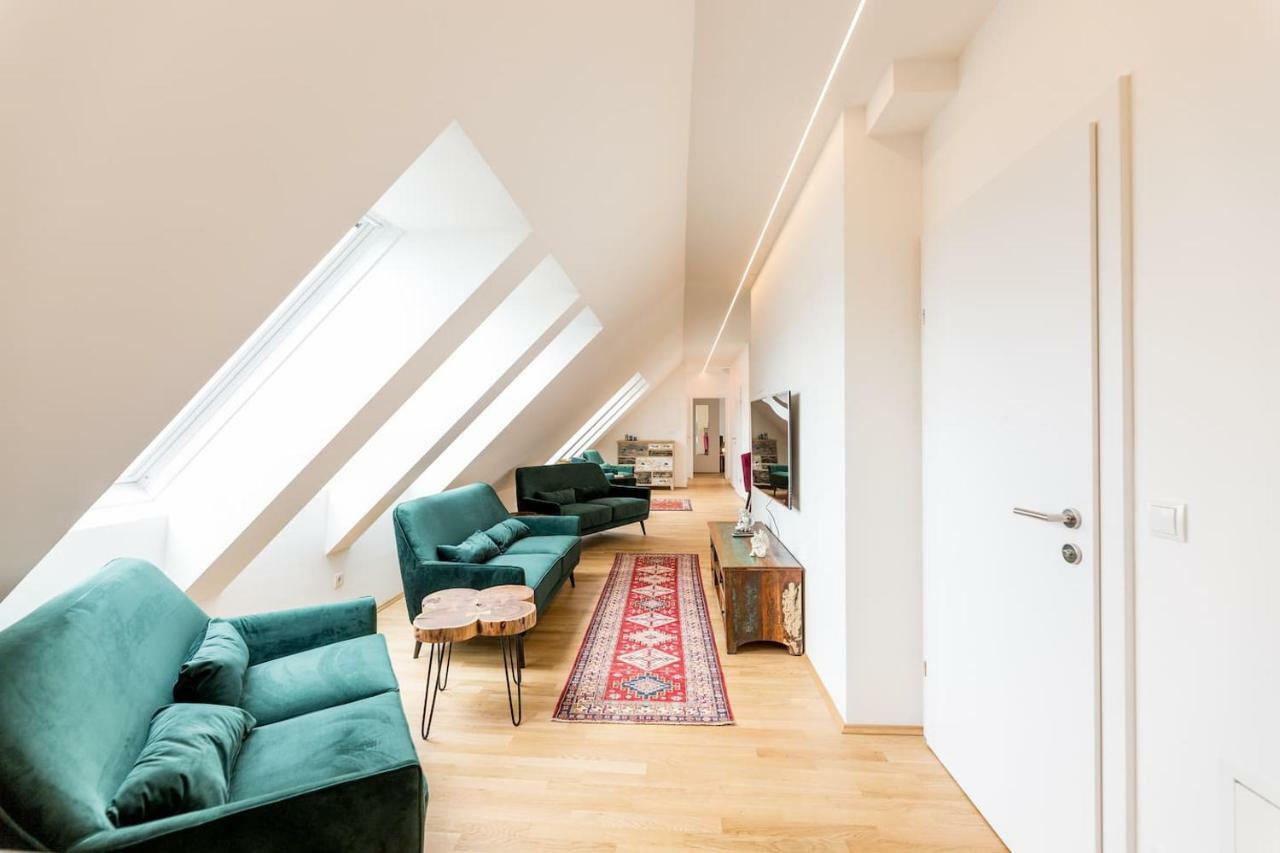 Grosse Dachgeschosswohnung Im Herzen Von Graz Ngoại thất bức ảnh